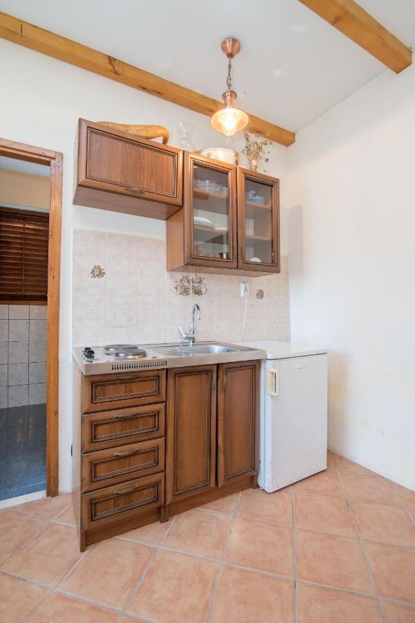 Apartments Luka Uble Extérieur photo